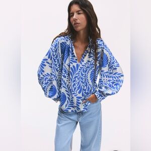 H&M Blue White Botanical Blouse Balloon Sleeve V-Neck Workwear - Size Small